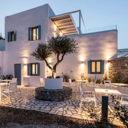 Aura Suites Paros Hoteles en Naousa