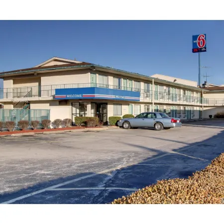 Motel 6 Owensboro, KY