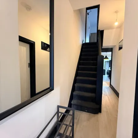 House Sleeps 6 with Patio