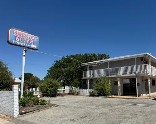 Budget Motel - Motels