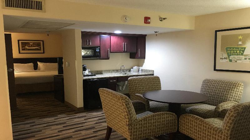 Holiday Inn Express Little Rock-Airport, an Ihg Hotel