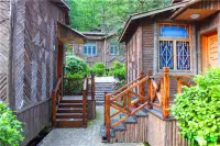 Jiulongxia Holiday Resort Отели рядом с достопримечательностью «Пейзаж в ущелье Коулун»