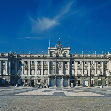 Barceló Emperatriz Отели рядом с достопримечательностью «Улица Серрано»