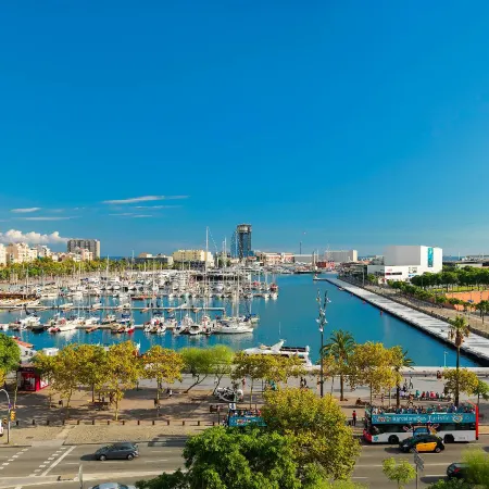 H10 Port Vell Отели рядом с достопримечательностью «Барселонета Бич»