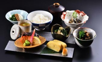 Yasaka-Yutone Serving Kyoto Cuisine Ryokan