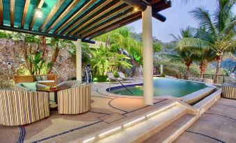 Puerto Vallarta Family Vacation Home, Beach Frontage