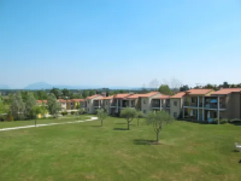 Belvedere Village