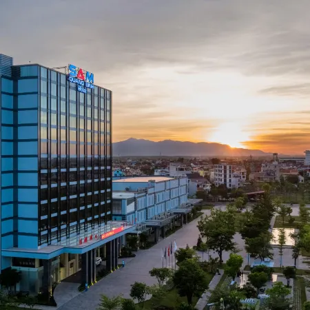 Sam Quang Binh Hotel