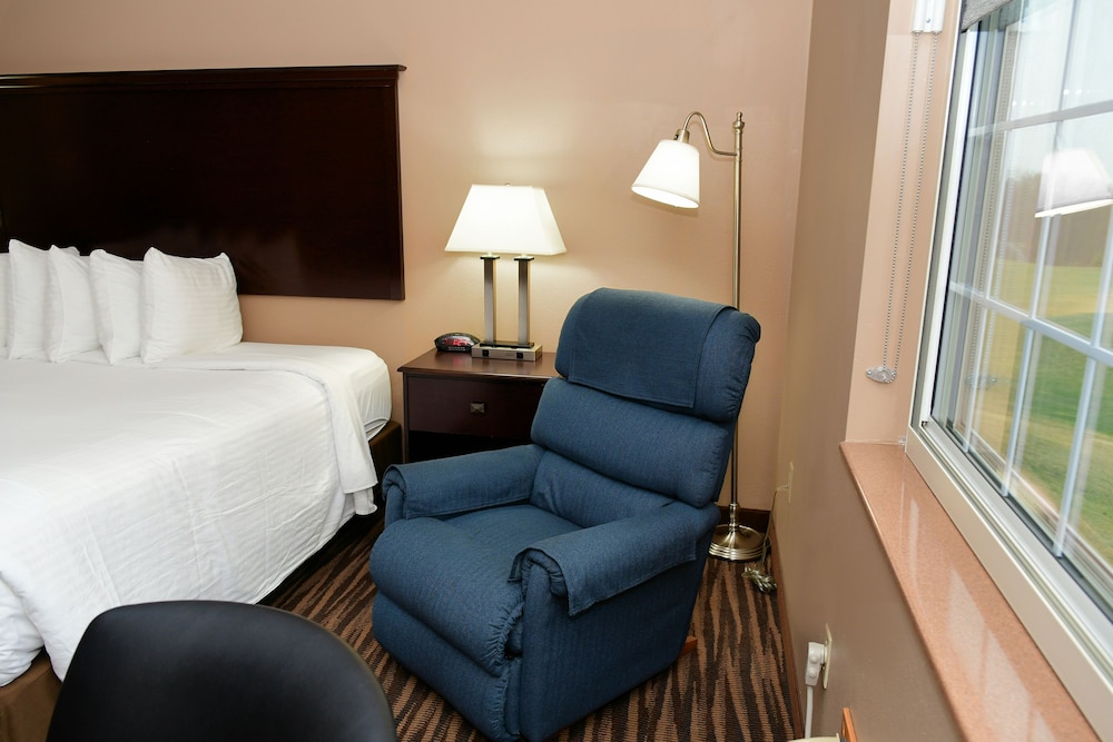 Cobblestone Inn & Suites - Denison Majestic Hills