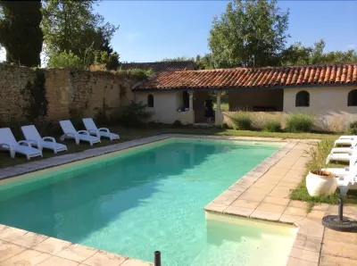 B&B Château de Fajac la Selve Hotels in Plavilla