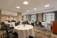 Hilton Garden Inn Chicago Downtown/Magnificent Mile - breakfast