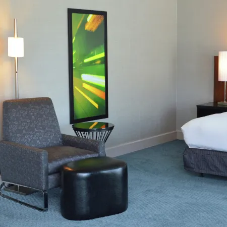 DoubleTree by Hilton Newark-Fremont