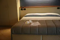 Spacious Double Room in Alba