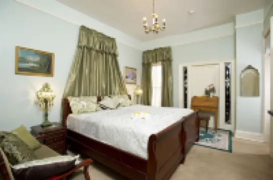 ลาซาลล์เกสต์เฮาส์