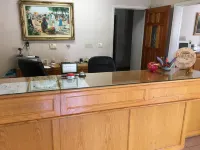 Garden Inn and Suites Fresno - 2-stjärniga