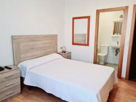 Hotel Europa Отели в г. Вильянуэва-де-Ароса