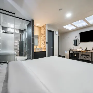 Gimpo (Tongjin) Cozaza Hotels near Gimpo International Sculpture Park