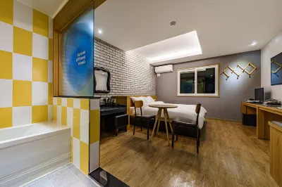 Chilgok Q Motel