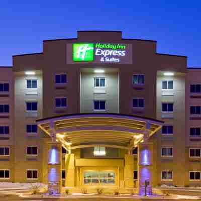 Holiday Inn Express & Suites Mankato East Hotel Exterior