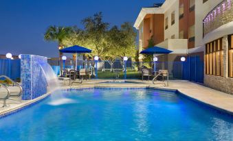 Holiday Inn Express & Suites Mission-Mcallen Area