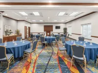 Holiday Inn Express & Suites WILMINGTON-NEWARK by IHG Hotels in Newark