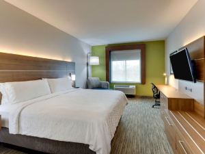 Holiday Inn Express & Suites Mankato East