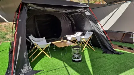 Hongseong Seoteo Auto Camping Site & Pension Отели в г. Хонсон