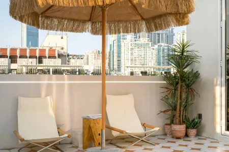 MisooHi · Nanzhi Homestay (Zhongshan Road Pedestrian Street Ferry Terminal Branch) Отели рядом с достопримечательностью «Wulao Peak»