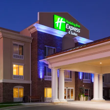 Holiday Inn Express & Suites Minot by IHG