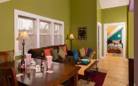 Tucker House Inn