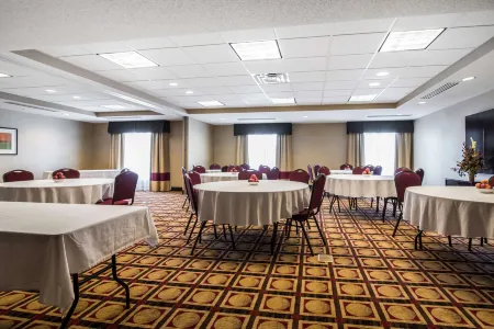 Comfort Inn & Suites Sayre Отели в г. Брадфорд Каунти