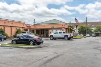 Clarion Inn Morgan City - parking