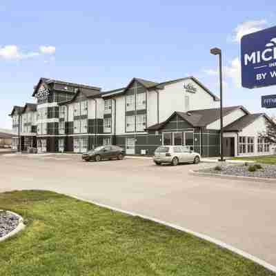 Microtel Inn & Suites by Wyndham Blackfalds Red Deer North Hotel Exterior