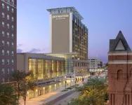 DoubleTree by Hilton Cedar Rapids Convention Complex Hôtels à : 