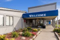 Rodeway Inn Near Hall of Fame Hotels in Plain Township