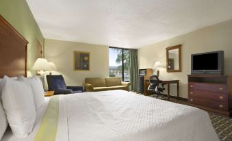 Days Inn by Wyndham Fayetteville-South/I-95 Exit 49