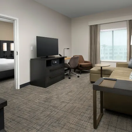 Residence Inn Jacksonville Downtown Отели рядом с достопримечательностью «Метрополитан Парк»