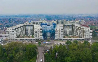 Apartment Gateway Pasteur Hotell i Sukaraja