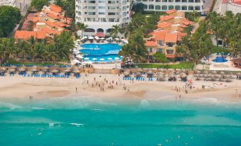 Tesoro Ixtapa Beach Resort