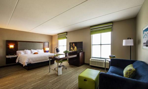 Hampton Inn & Suites Foxborough -Mansfield