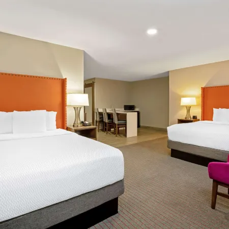 La Quinta Inn & Suites by Wyndham Seattle Federal Way