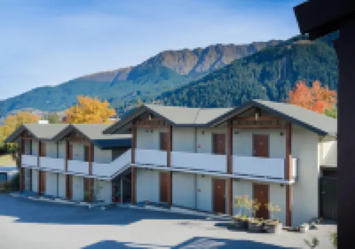 Queenstown Motel Apartments Hotels near Alpine Aqualand