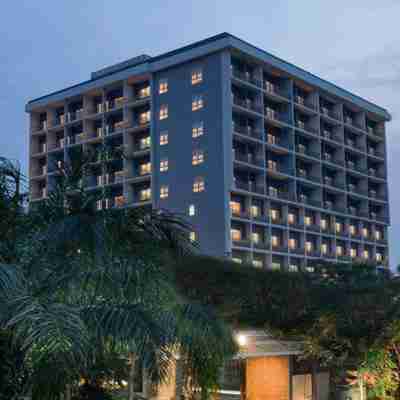 Delonix Hotel Karawang Hotel Exterior