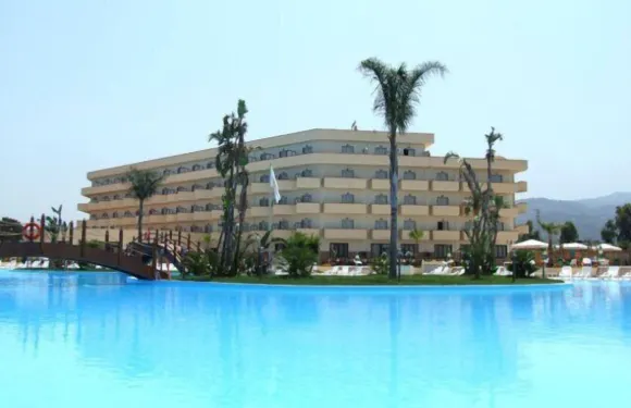 羅夏努姆酒店俱樂部公寓