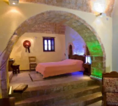 阿達米斯傳統酒店