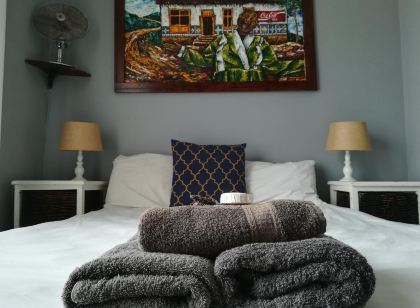 Saltycrax Backpackers