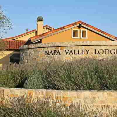 Napa Valley Lodge Hotel Exterior