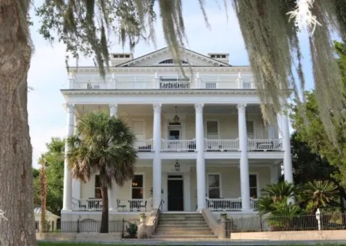Anchorage 1770 Hotels in Beaufort