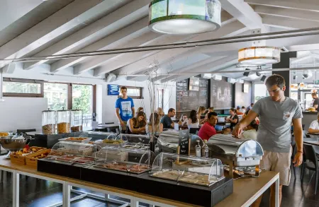 Hu Venezia Camping in Town