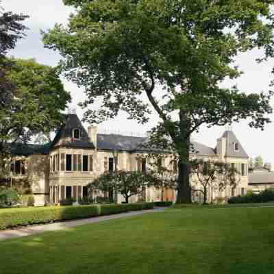 Willows Lodge Hotel Exterior